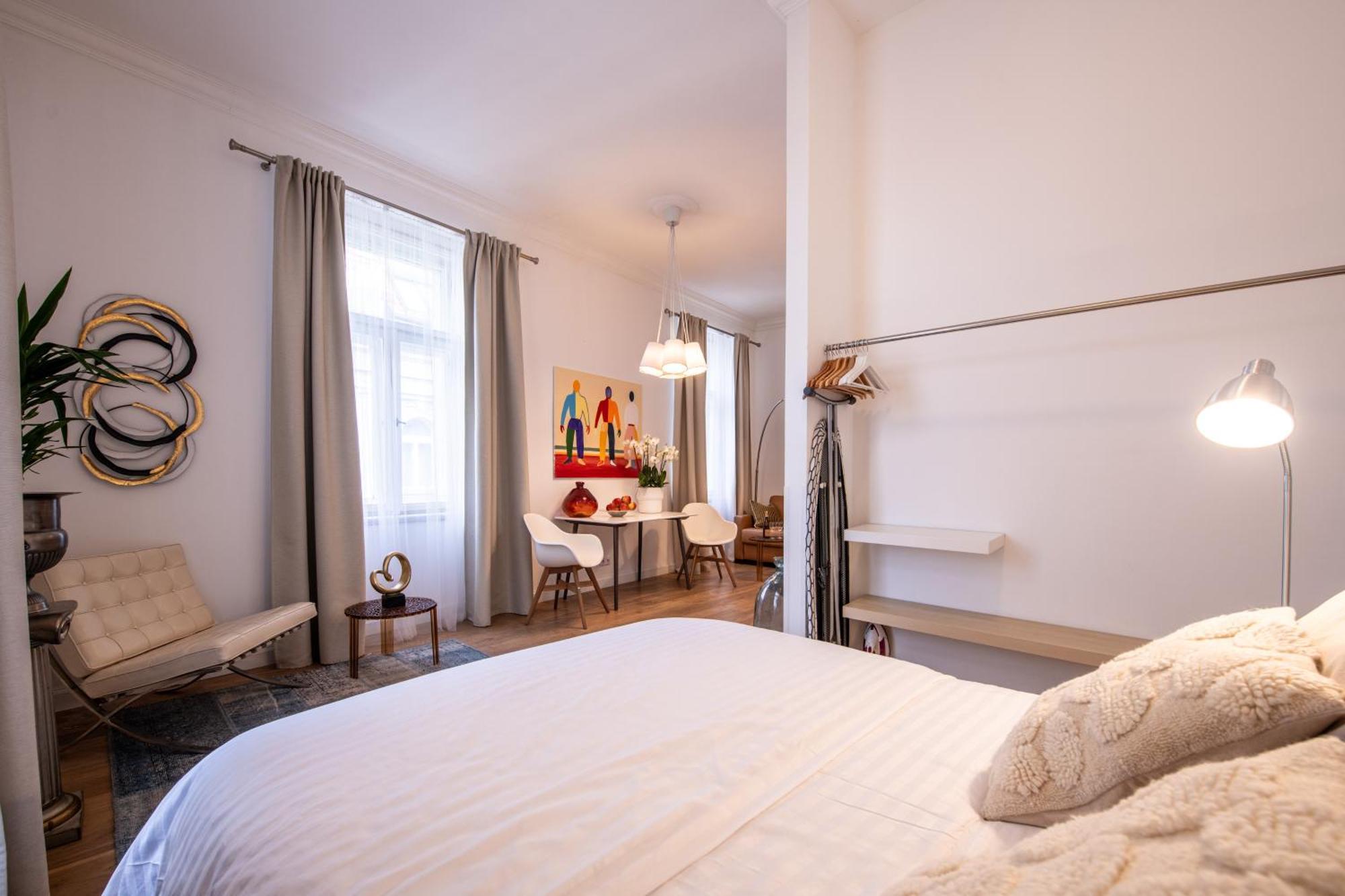 Modern Downtown Apt - Renovated, On Ideal Location 布拉格 外观 照片