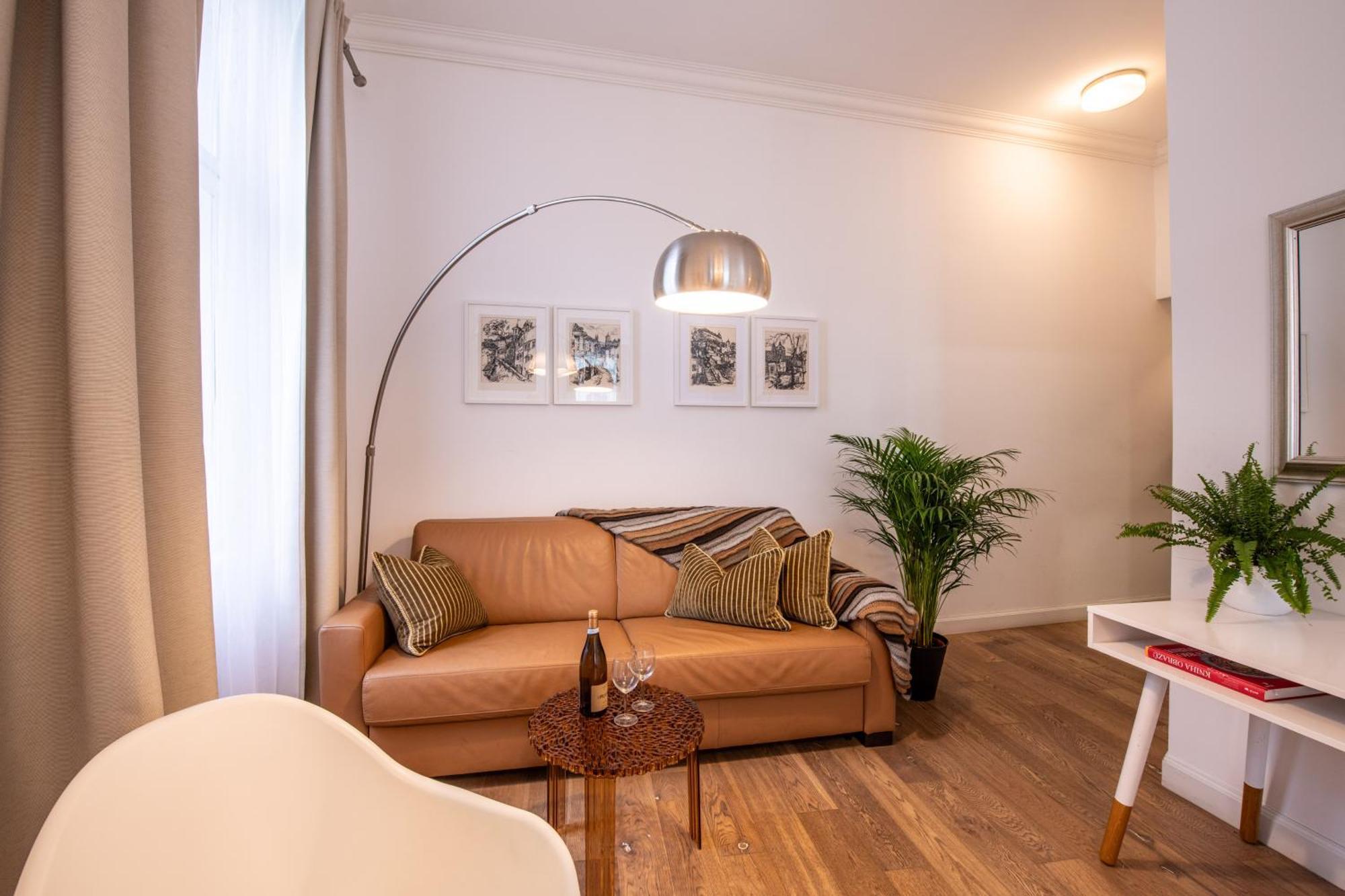 Modern Downtown Apt - Renovated, On Ideal Location 布拉格 外观 照片