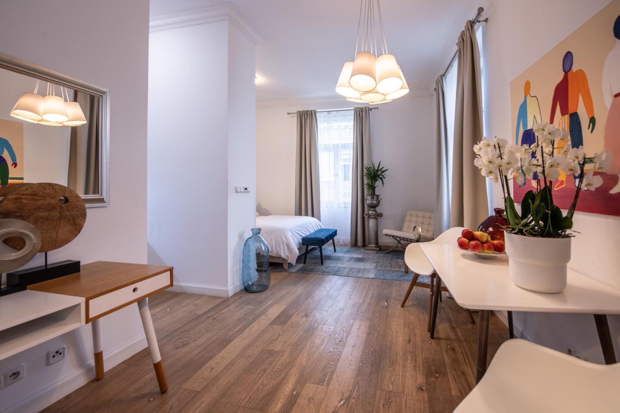 Modern Downtown Apt - Renovated, On Ideal Location 布拉格 外观 照片