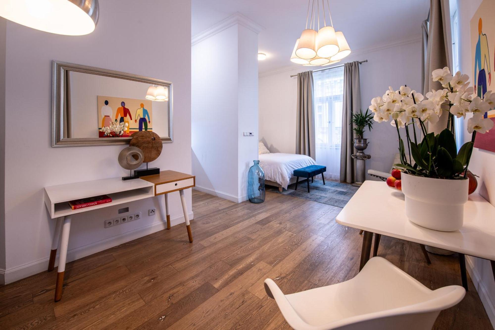 Modern Downtown Apt - Renovated, On Ideal Location 布拉格 外观 照片